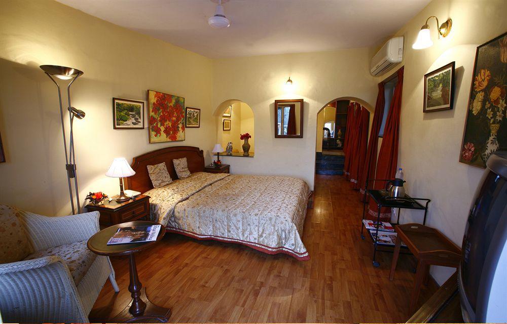 Welcomheritage Connaught House Mount Abu Eksteriør bilde