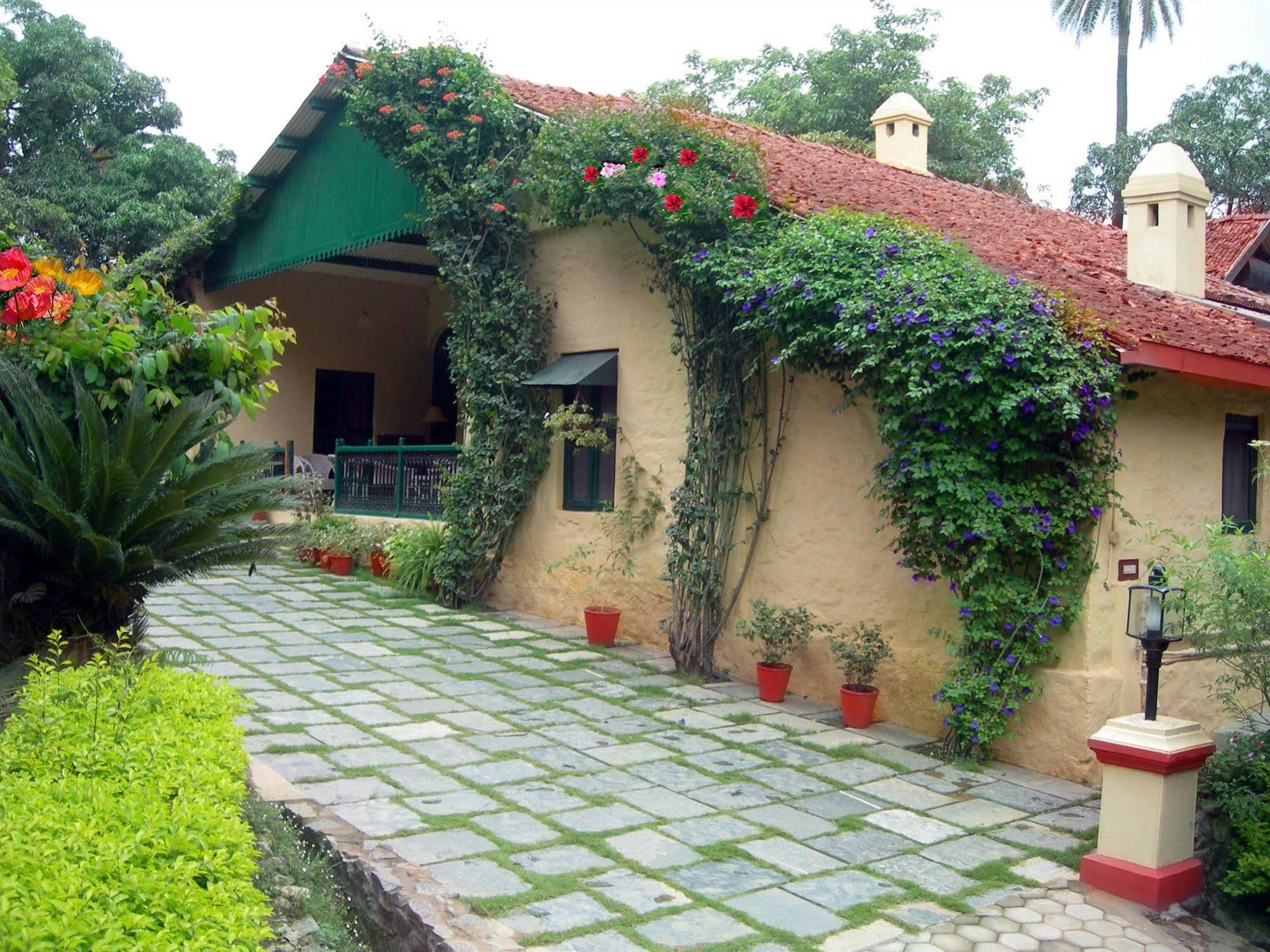 Welcomheritage Connaught House Mount Abu Eksteriør bilde