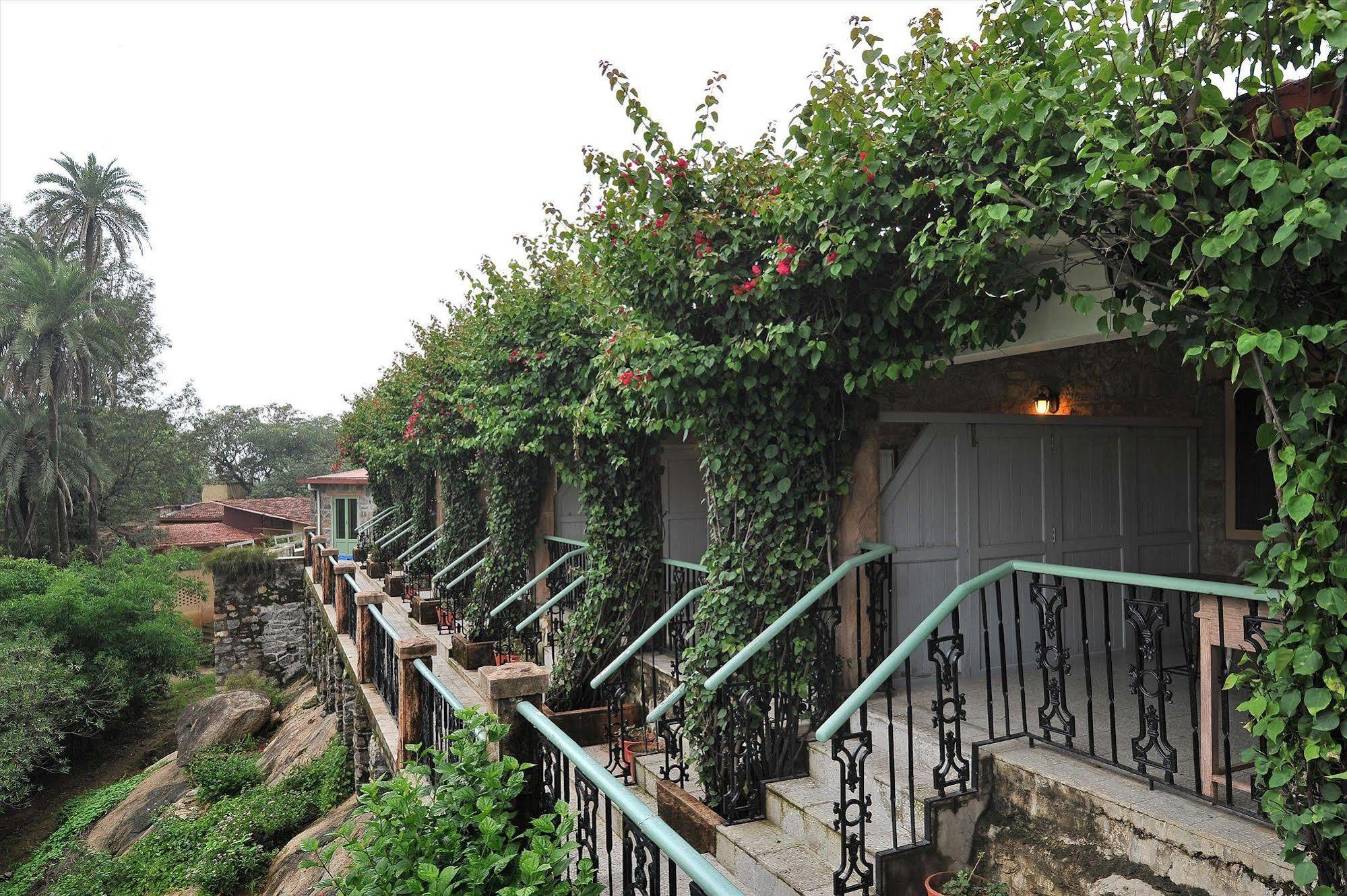 Welcomheritage Connaught House Mount Abu Eksteriør bilde