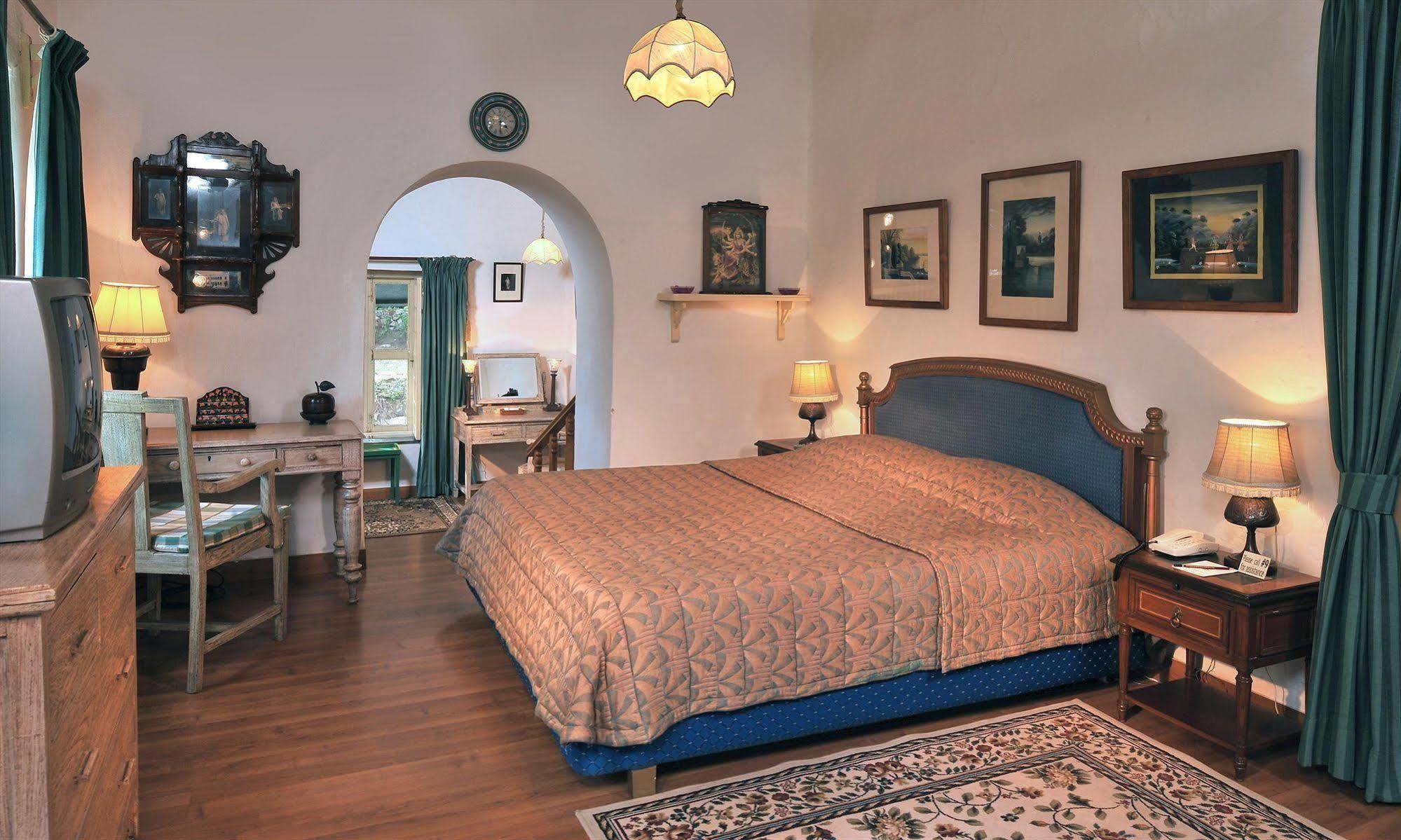 Welcomheritage Connaught House Mount Abu Eksteriør bilde