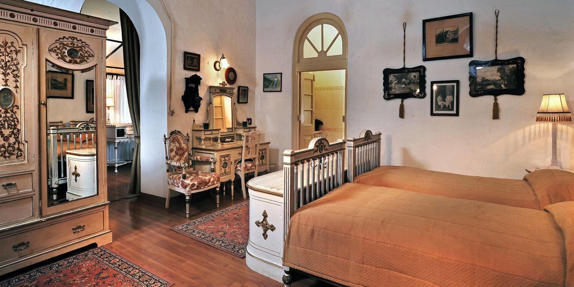 Welcomheritage Connaught House Mount Abu Eksteriør bilde